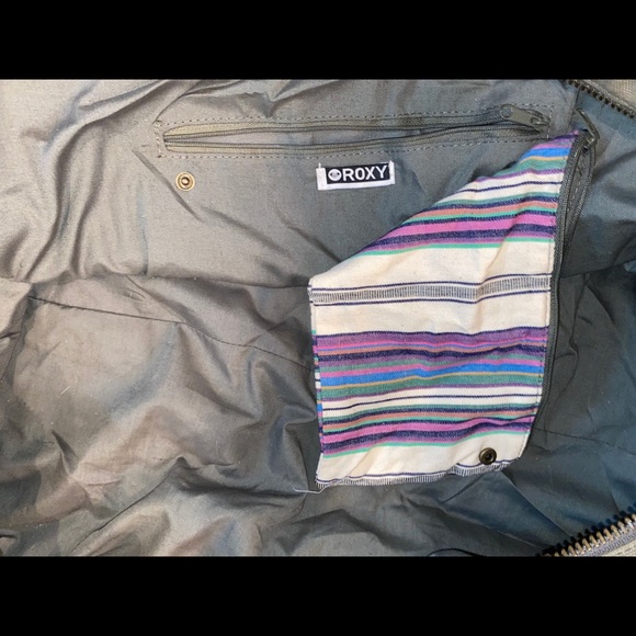 Roxy Weekender Duffle Bag - Picture 4 of 8